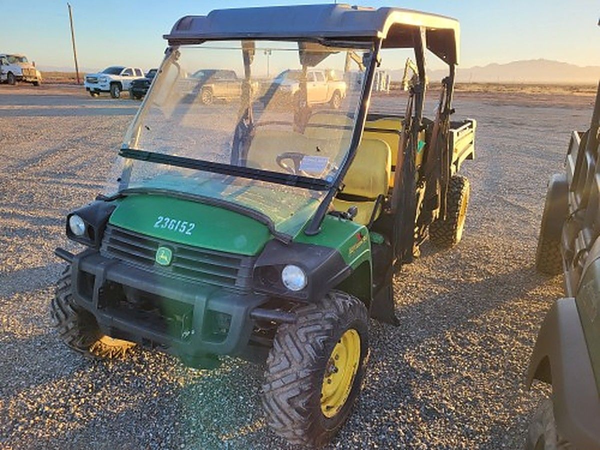 JOHN DEERE XUV855MS4 photo 5