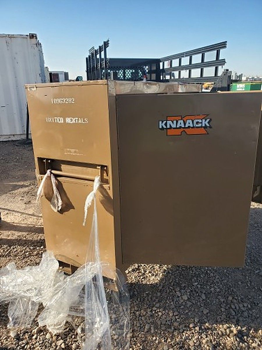 KNAACK 129 photo 7