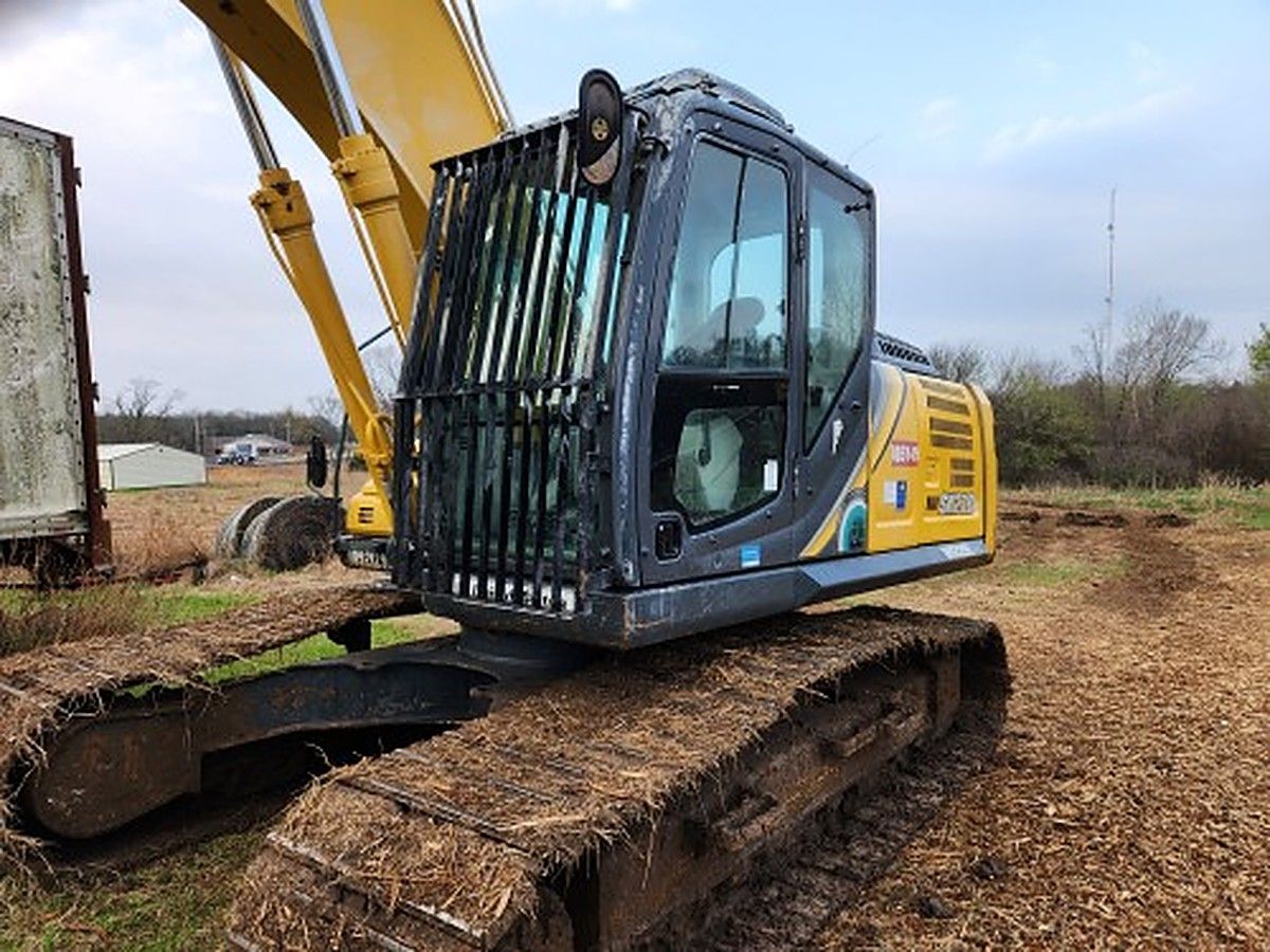 KOBELCO SK210LC-10 photo 2
