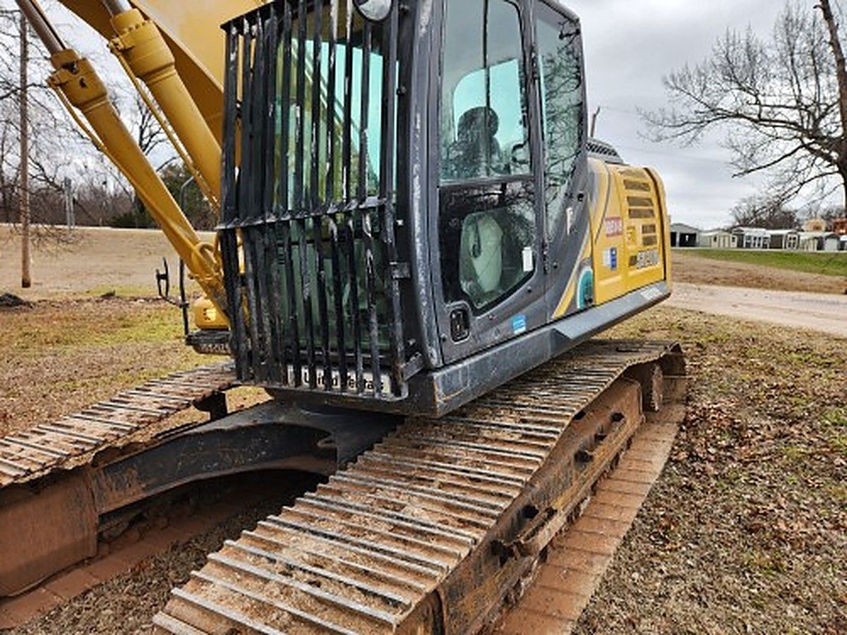 KOBELCO SK210LC-10 photo 8