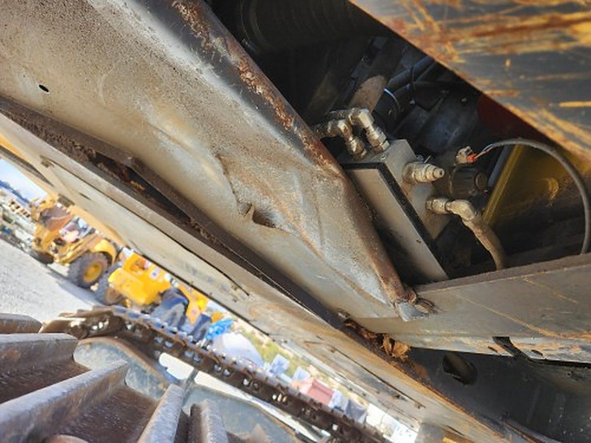 KOBELCO SK210LC-10 photo 11