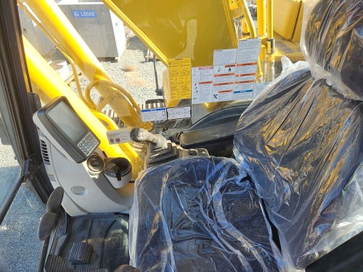 KOBELCO SK210LC-10 photo 3