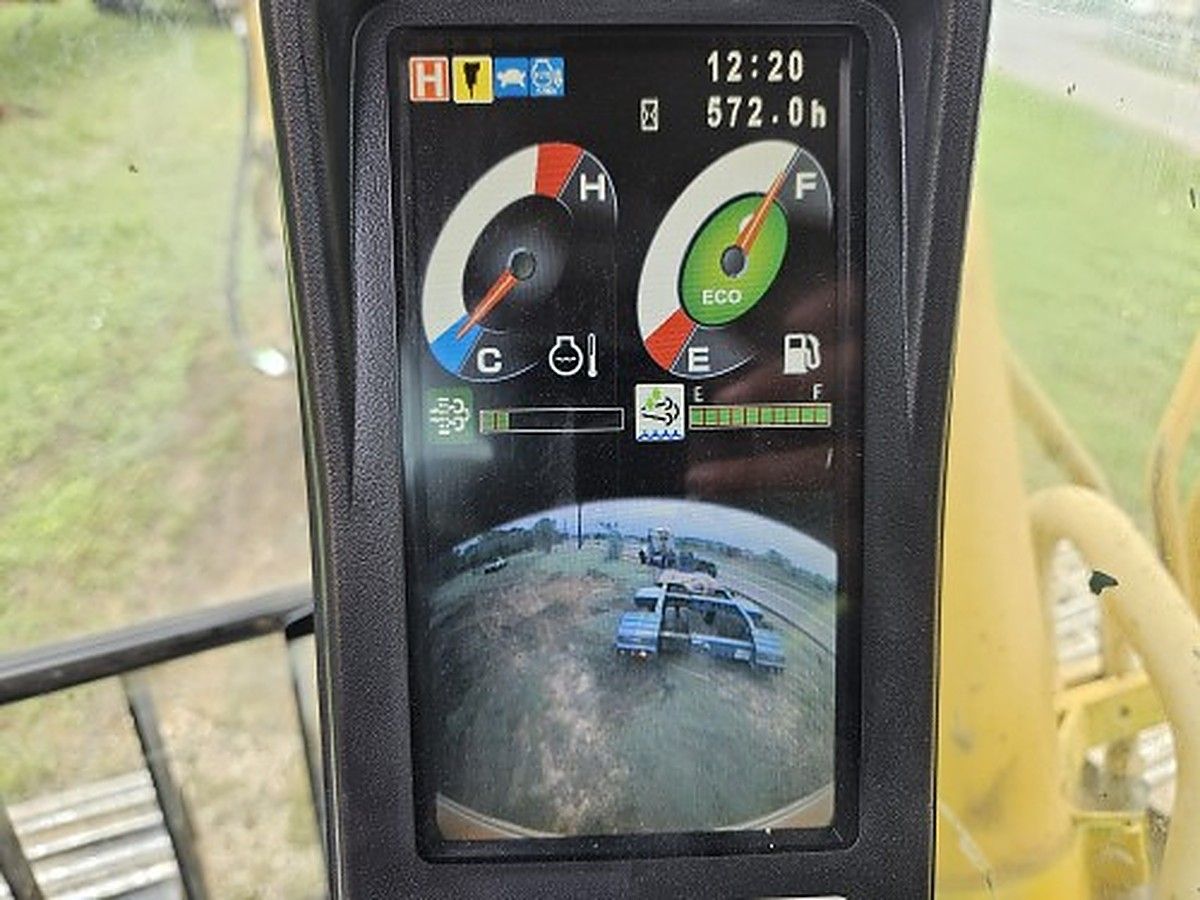 KOBELCO SK210LC-10 photo 6