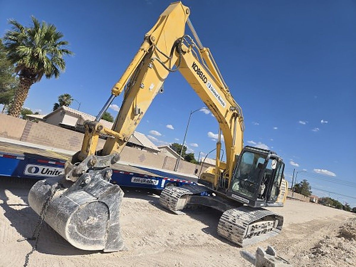 KOBELCO SK210LC-10 photo 10