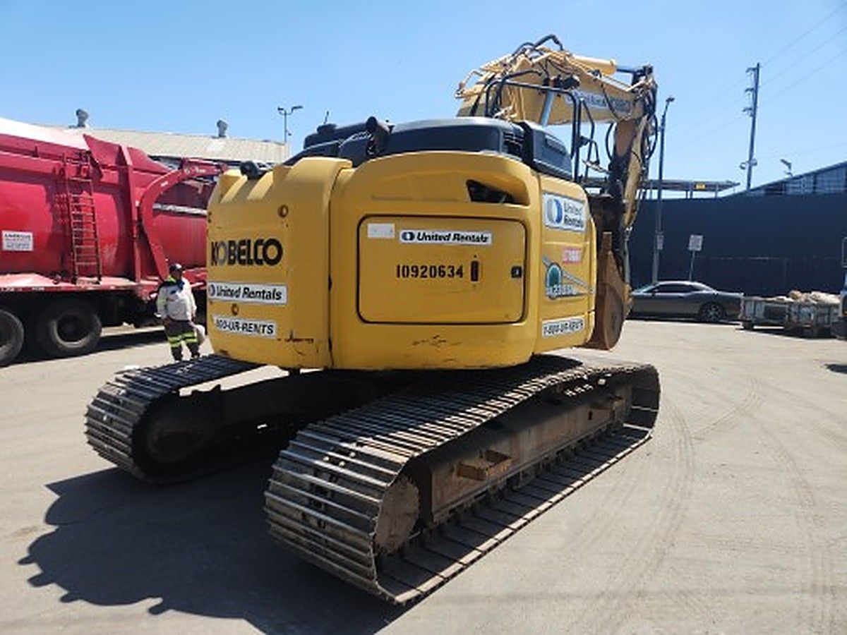 KOBELCO SK230SR-5 photo 2