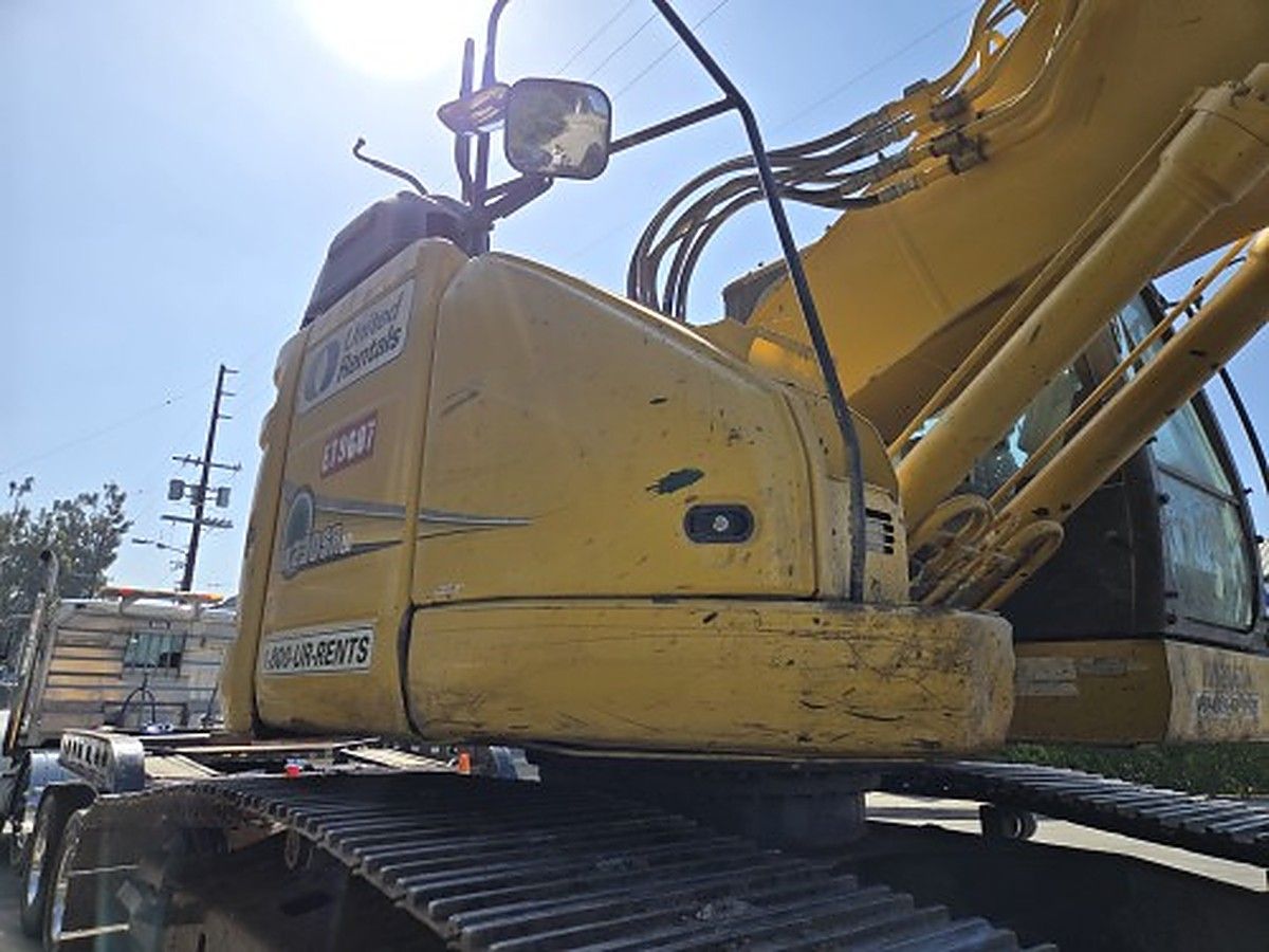 KOBELCO SK230SR-5 photo 3