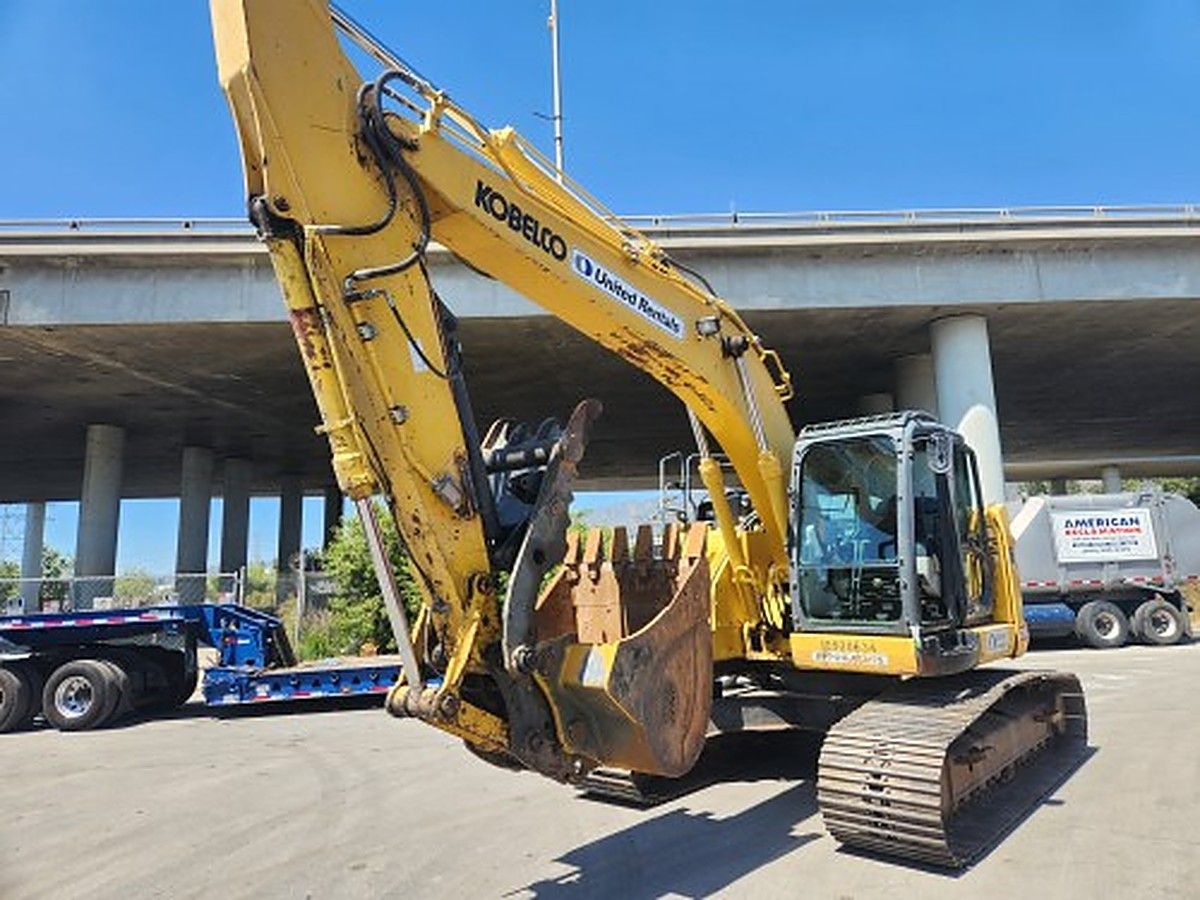 KOBELCO SK230SR-5 photo 10