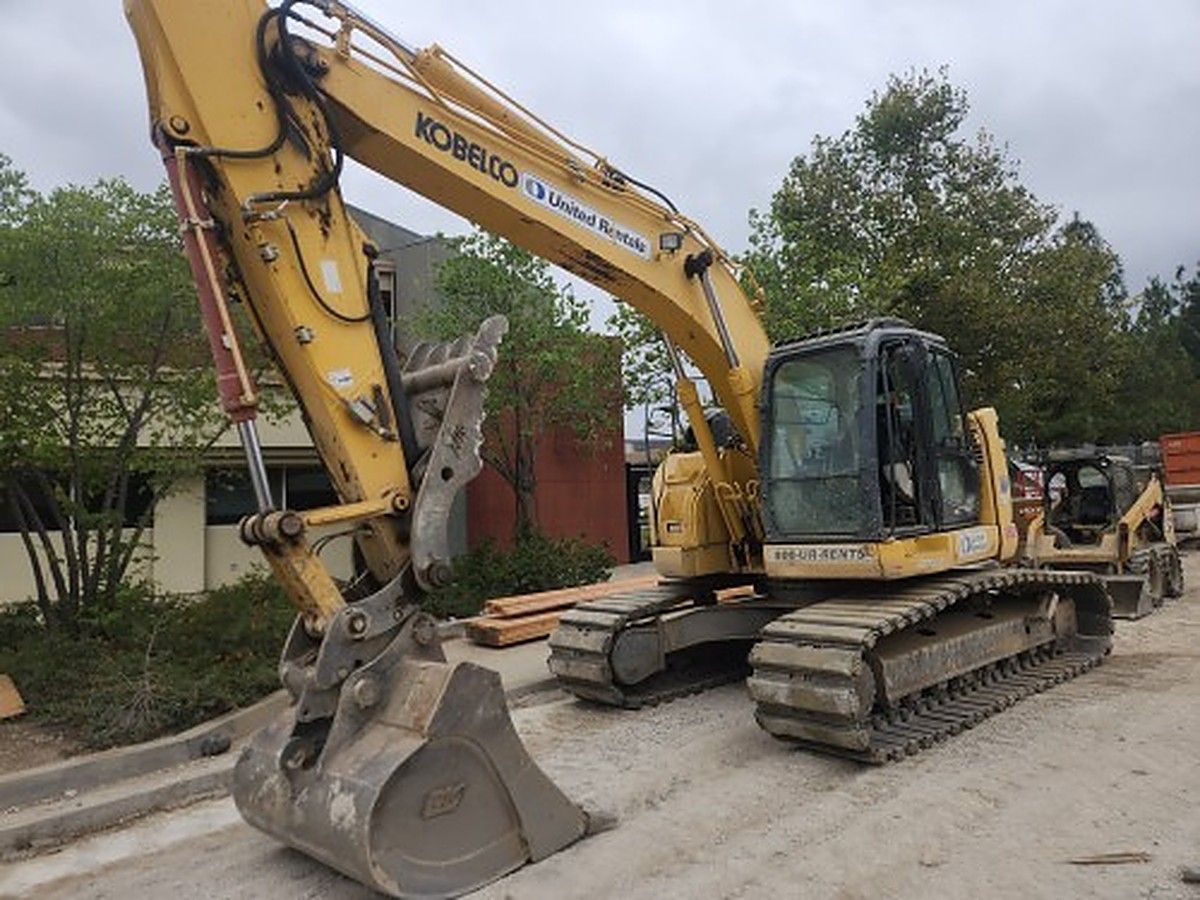 KOBELCO SK230SRLC-5 photo 5