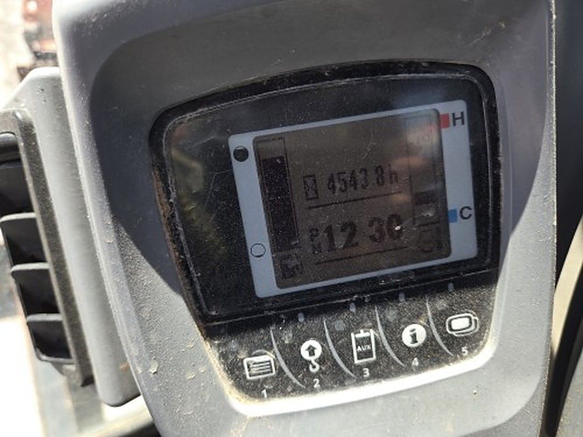 KUBOTA KX080-4SR3A photo 5