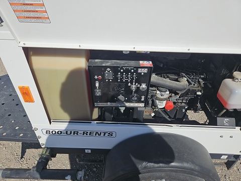 2019 MAGNUM PRO MLT3060MV Light Tower,4-7Kw Vert Mast