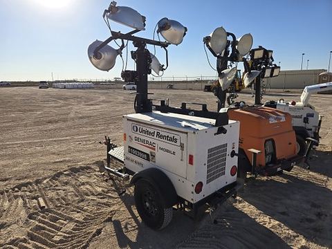 2019 MAGNUM PRO MLT3060MV Light Tower,4-7Kw Vert Mast