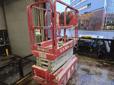 2019 MEC 1330SE Scissor Lift 10-13' Electric