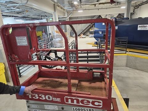 2019 MEC 1330SE Scissor Lift 10-13' Electric