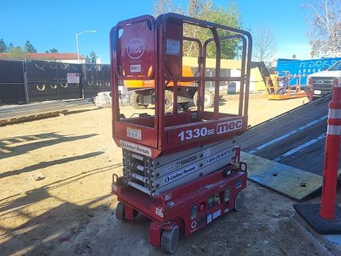 2019 MEC 1330SE Scissor Lift 10-13' Electric