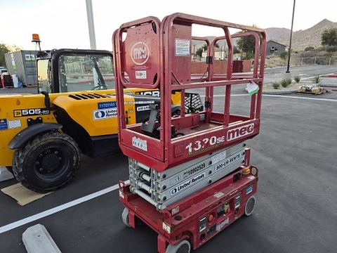 2019 MEC 1330SE Scissor Lift 10-13' Electric