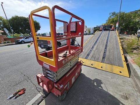 2019 MEC 1330SE Scissor Lift 10-13' Electric
