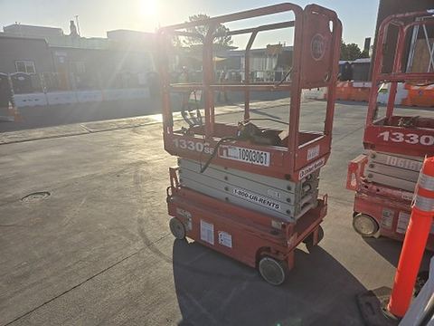 2019 MEC 1330SE Scissor Lift 10-13' Electric