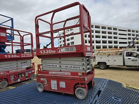 2019 MEC 1330SE Scissor Lift 10-13' Electric