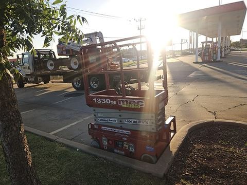 2019 MEC 1330SE Scissor Lift 10-13' Electric