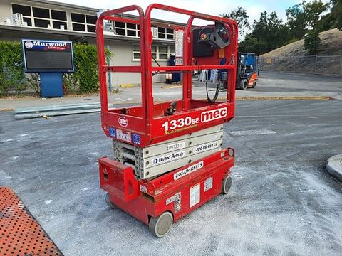 2019 MEC 1330SE Scissor Lift 10-13' Electric