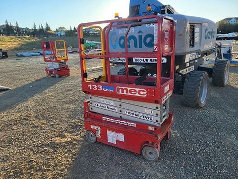 2019 MEC 1330SE Scissor Lift 10-13' Electric