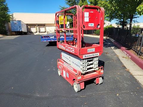 2019 MEC 1330SE Scissor Lift 10-13' Electric