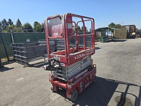 2019 MEC 1330SE Scissor Lift 10-13' Electric