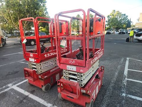 2019 MEC 1330SE Scissor Lift 10-13' Electric