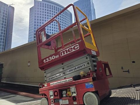 2019 MEC 1330SE Scissor Lift 10-13' Electric