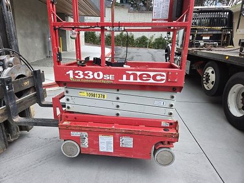2019 MEC 1330SE Scissor Lift 10-13' Electric