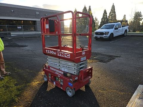 2019 MEC 1330SE Scissor Lift 10-13' Electric