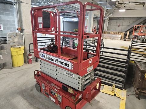 2019 MEC 1330SE Scissor Lift 10-13' Electric