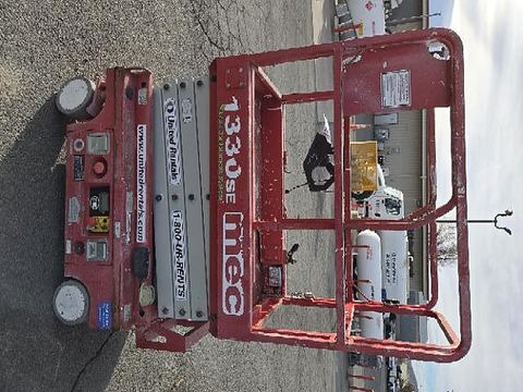 2019 MEC 1330SE Scissor Lift 10-13' Electric