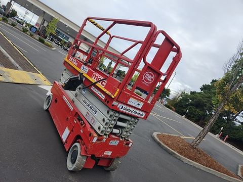 2019 MEC 2632SE Scissor Lift 24-26' Electric 30-36" Wide