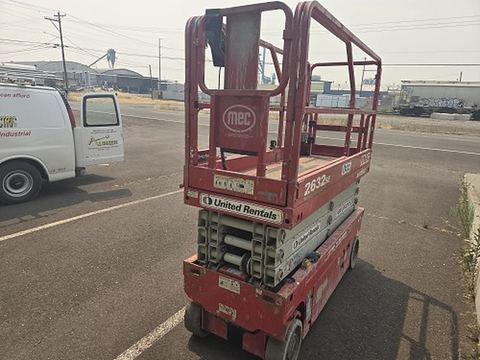 2019 MEC 2632SE Scissor Lift 24-26' Electric 30-36" Wide