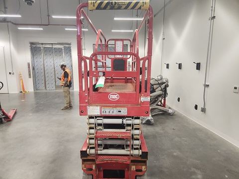 2019 MEC 2632SE Scissor Lift 24-26' Electric 30-36" Wide