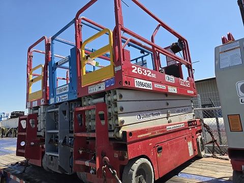2019 MEC 2632SE Scissor Lift 24-26' Electric 30-36" Wide