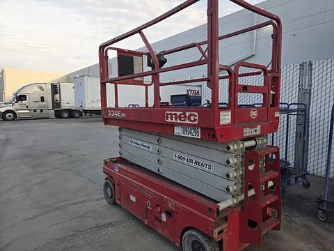 2019 MEC 3346SE Scissor Lift 30-35' Electric 46-48" Wide