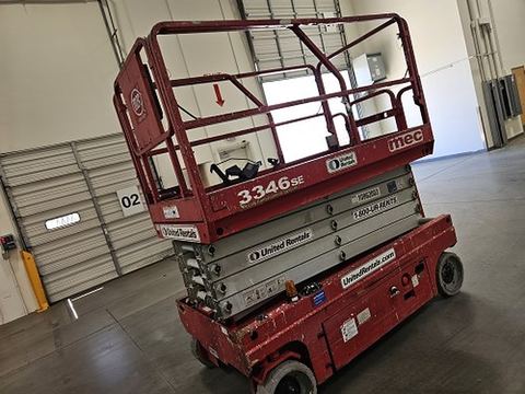 2019 MEC 3346SE Scissor Lift 30-35' Electric 46-48" Wide