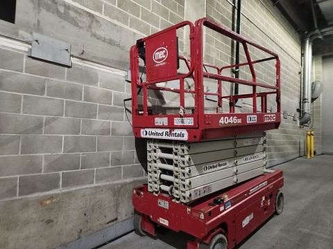 2019 MEC 4046SE Scissor Lift 39-40' Electric 45-48"Wide