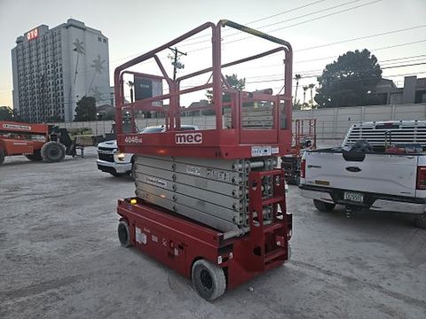 2019 MEC 4046SE Scissor Lift 39-40' Electric 45-48"Wide