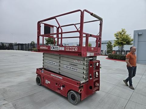 2019 MEC 4046SE Scissor Lift 39-40' Electric 45-48"Wide