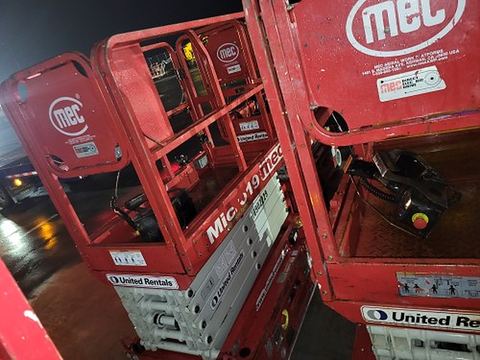2019 MEC MICRO 19 Scissor Lift 18-19' Electric 60" Length