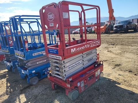 2019 MEC MICRO 19 Scissor Lift 18-19' Electric 60" Length