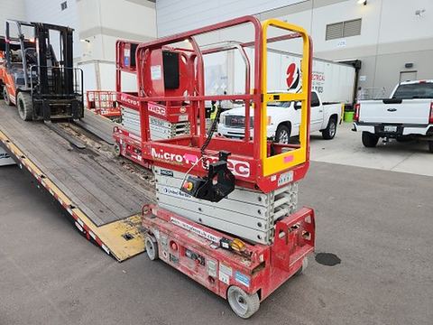 2019 MEC MICRO 19 Scissor Lift 18-19' Electric 60" Length