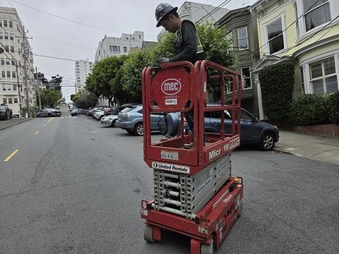 2019 MEC MICRO 19 Scissor Lift 18-19' Electric 60" Length