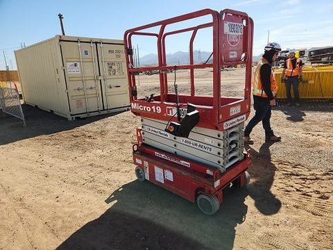 2019 MEC MICRO 19 Scissor Lift 18-19' Electric 60" Length