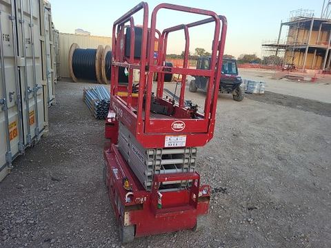 2019 MEC MICRO 19 Scissor Lift 18-19' Electric 60" Length