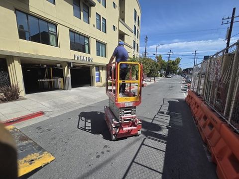 2019 MEC MICRO 19 Scissor Lift 18-19' Electric 60" Length