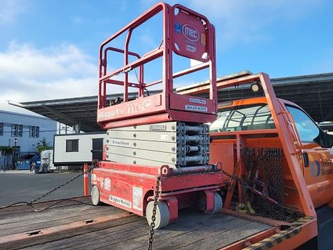2019 MEC MICRO 19 Scissor Lift 18-19' Electric 60" Length